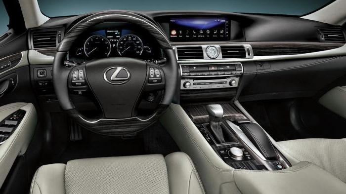 Lexus LS 600h, preț