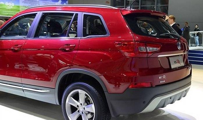 Prezentarea noului SUV chinez Changan CS75