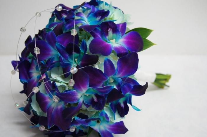 Buchet de orhidee de nunta - completarea perfecta a imaginii mirelui