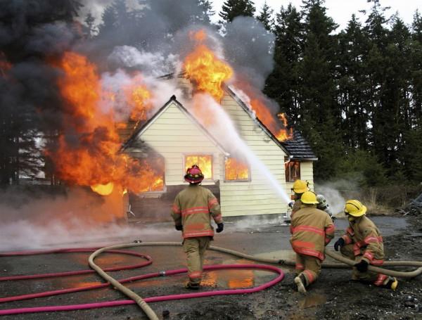 Tratarea întârzierilor la foc a structurilor din lemn: o abordare modernă