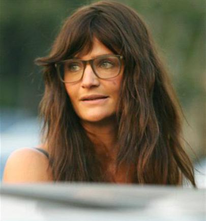 Helena Christensen este un celebru model de modă, actriță, fotograf. Biografie a lui Helena Christensen