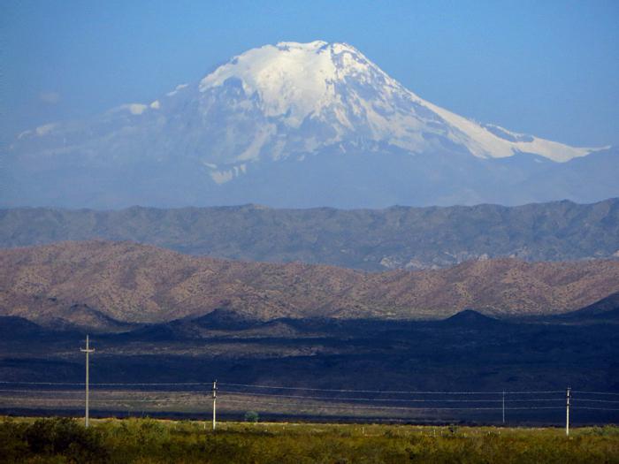 Tupungato vulcan