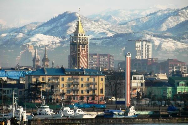 Batumi (Georgia) este o destinație turistică ideală