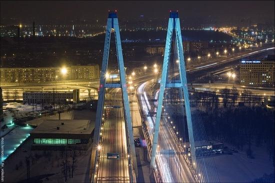 Podul Kantemirovsky - vedere la Sankt-Petersburg