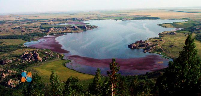 Lacul Kolyvan este un bijuterie albastră din teritoriul Altai