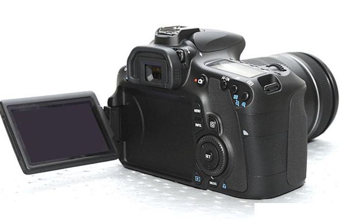 Canon eos 60d 18-135 kit preț 